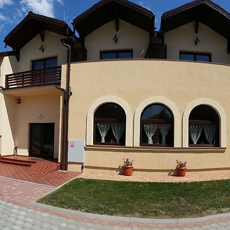 Pensiunea Berna Bacau Bagian luar foto