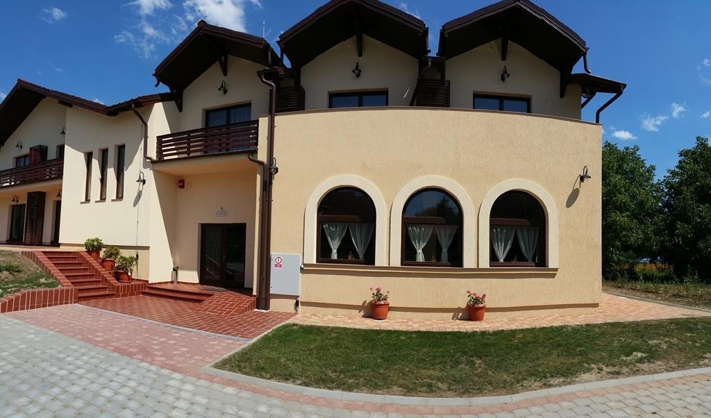 Pensiunea Berna Bacau Bagian luar foto